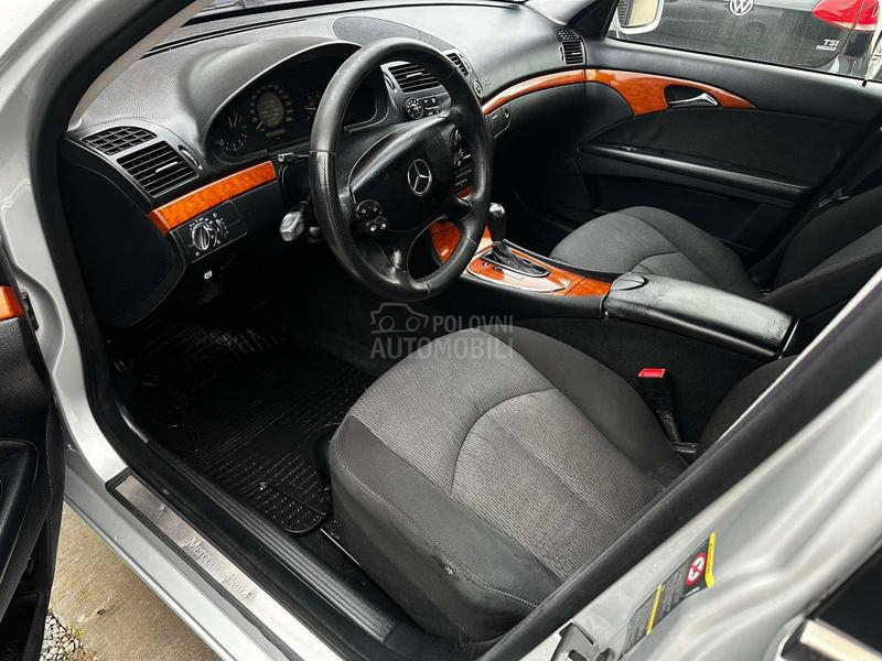 Mercedes Benz E 220 E200 CDI