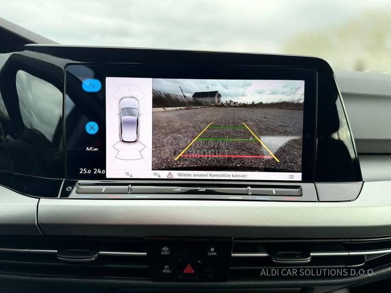 Volkswagen Golf 8 1.5 Etsi Business