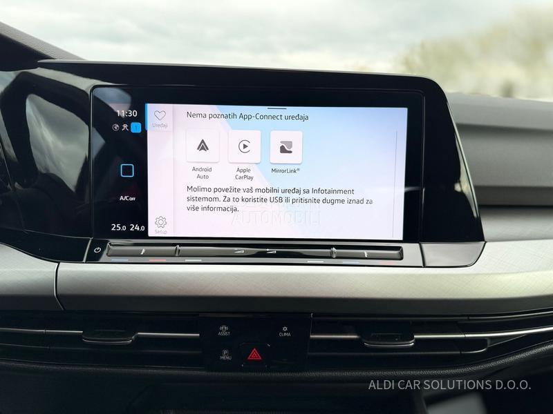 Volkswagen Golf 8 1.5 Etsi Business