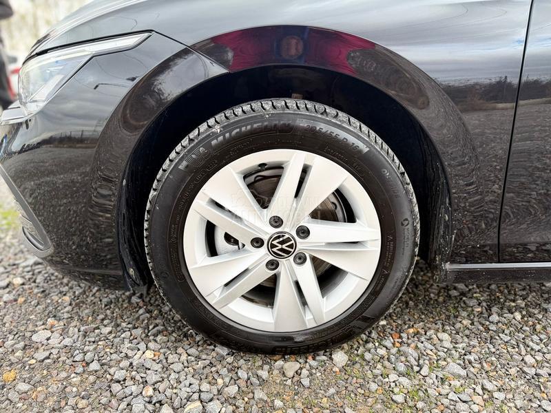 Volkswagen Golf 8 1.5 Etsi Business