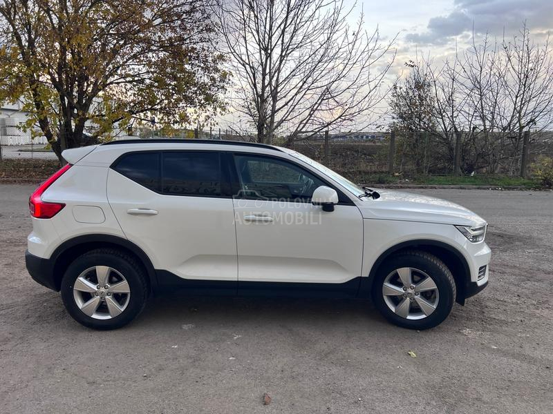 Volvo XC40 Momentum PRO Winter