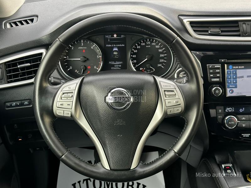 Nissan Qashqai 1.6 DCI 4x4 Kam Pano