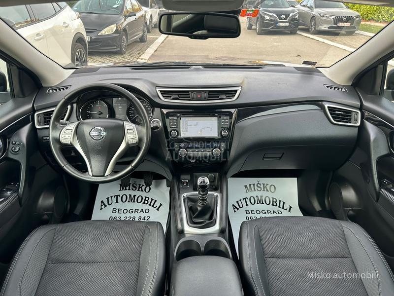 Nissan Qashqai 1.6 DCI 4x4 Kam Pano