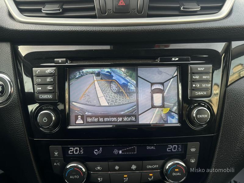 Nissan Qashqai 1.6 DCI 4x4 Kam Pano