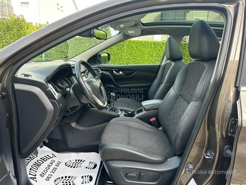 Nissan Qashqai 1.6 DCI 4x4 Kam Pano