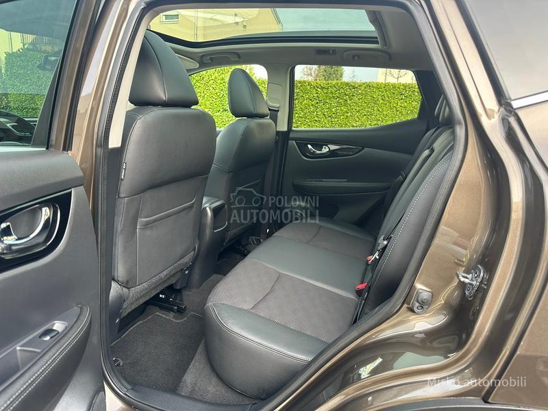 Nissan Qashqai 1.6 DCI 4x4 Kam Pano