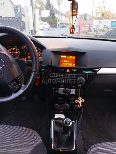 Opel Astra H 1.6
