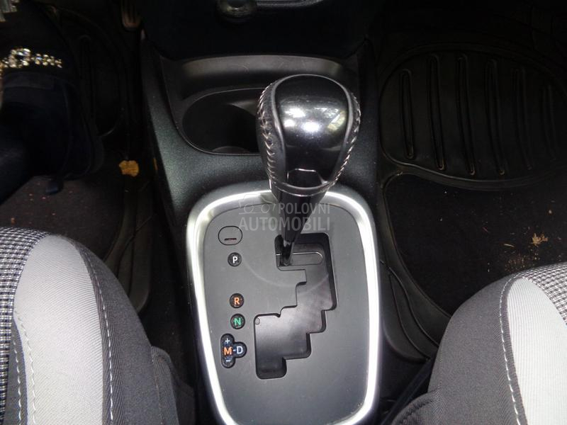 Toyota Yaris 1.5VVT  S SOL TSS