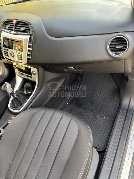 Lancia Delta 2.0 MultiJet