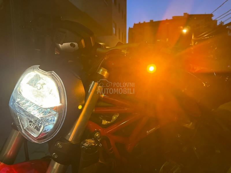 Ducati Monster 821