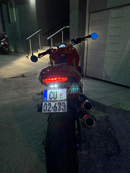 Ducati Monster 821
