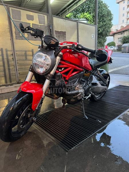 Ducati Monster 821