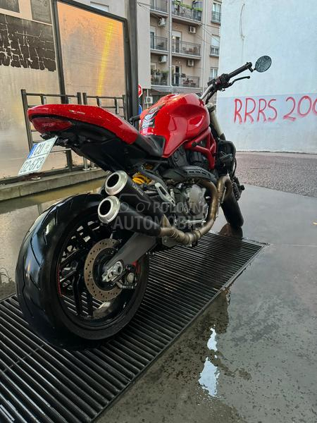 Ducati Monster 821