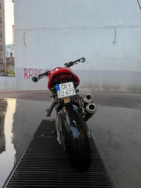 Ducati Monster 821