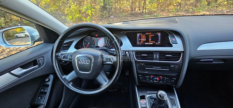 Audi A4 2.0 TDI Attraction