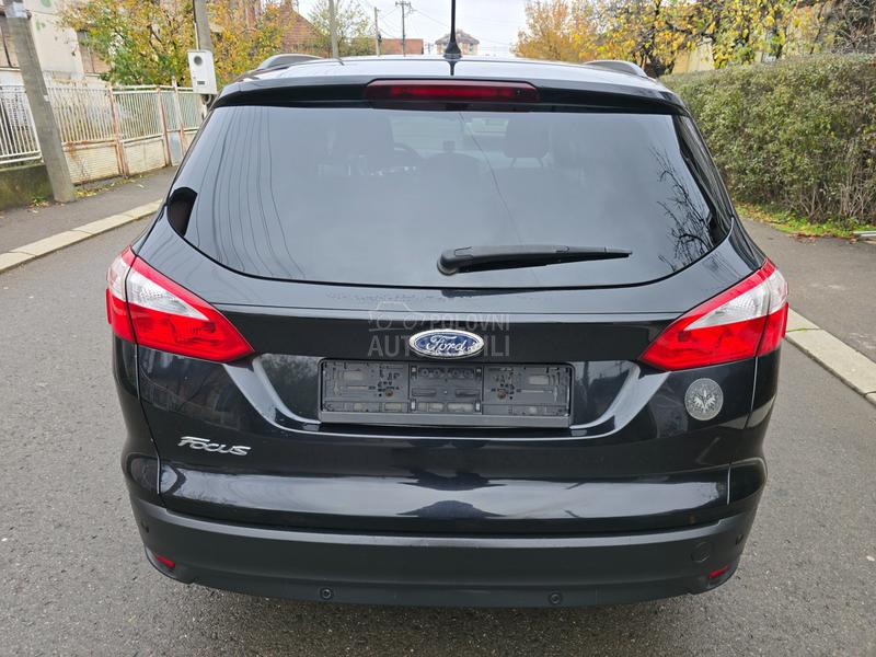 Ford Focus 1.6 obican motor