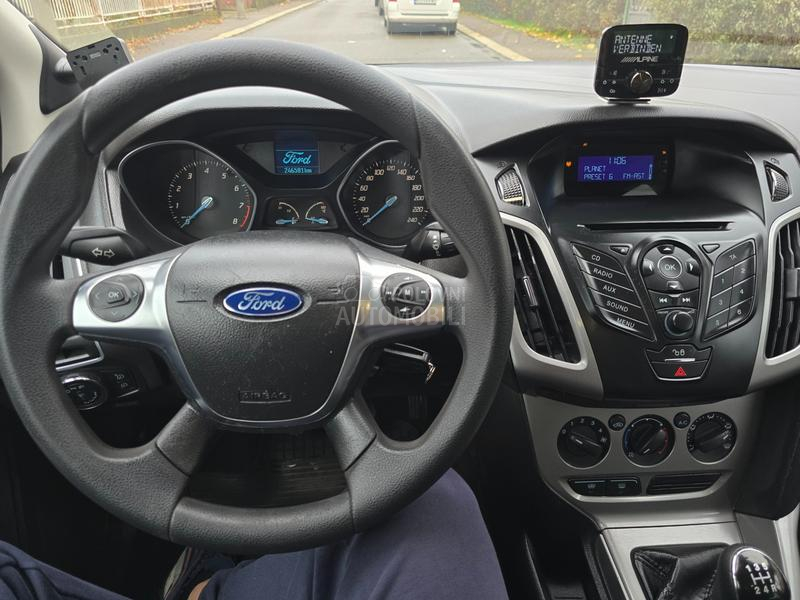 Ford Focus 1.6 obican motor