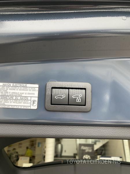 Toyota Corolla Cross 1.8 HEV STYLE