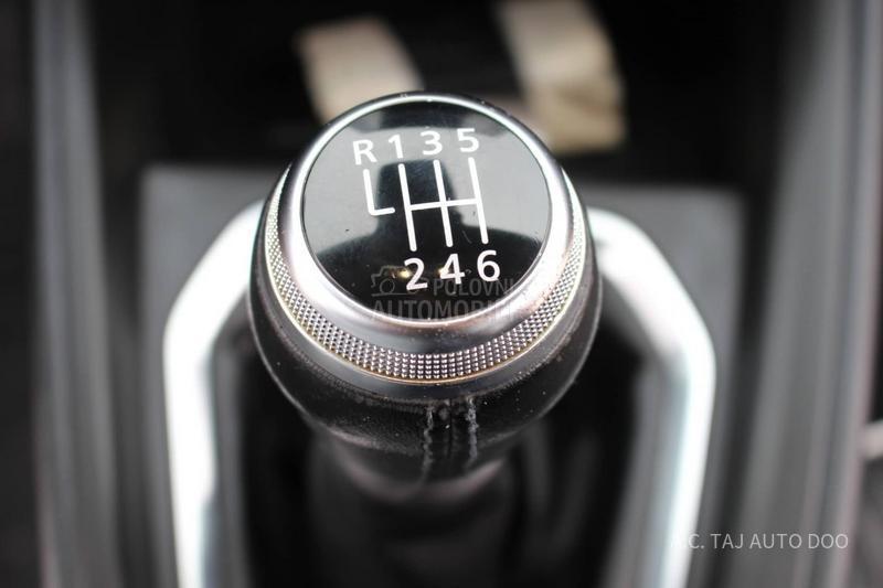 Renault Clio 1.0 TCE INTENS