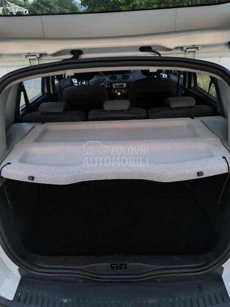 Renault Scenic TCE