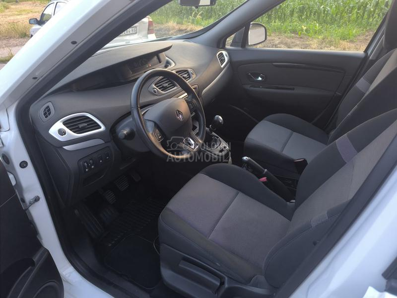 Renault Scenic TCE