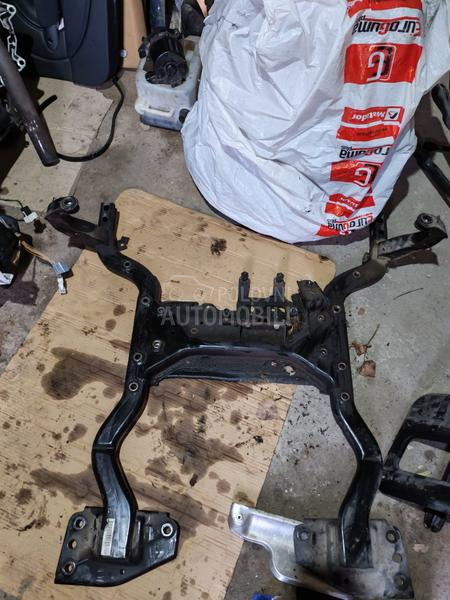 Prednji most kolevka