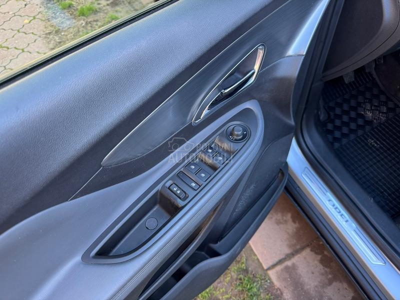 Opel Mokka 1.7cdti COSMO