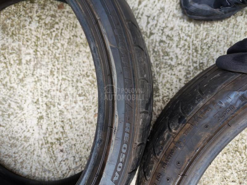 Bridgestone 245/35 R20 Letnja