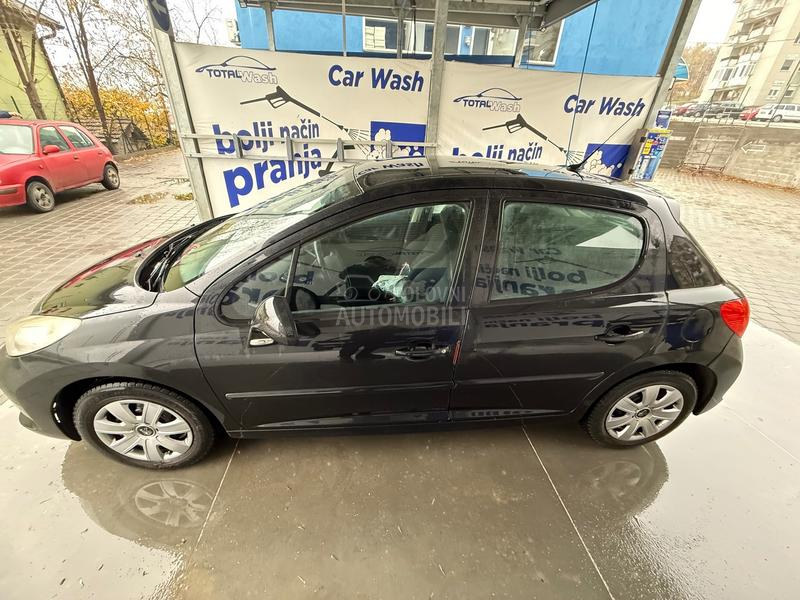 Peugeot 207 1.6