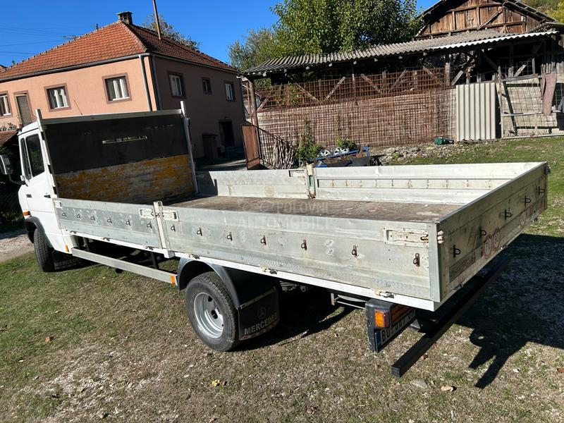 Mercedes Benz 609 D VARIO