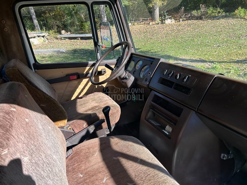 Mercedes Benz 609 D VARIO