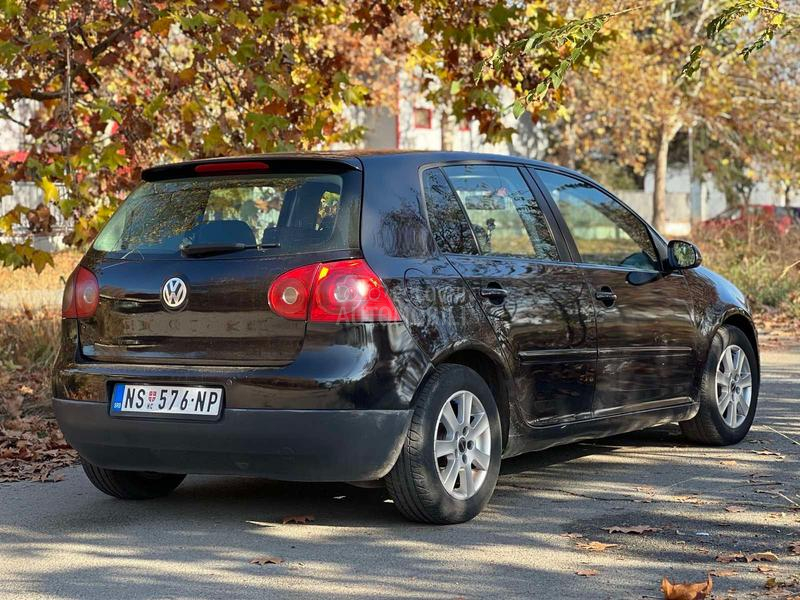 Volkswagen Golf 5 1.6fsi