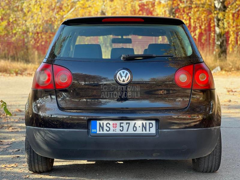 Volkswagen Golf 5 1.6fsi