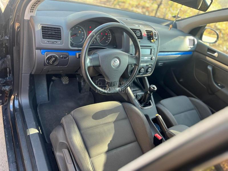 Volkswagen Golf 5 1.6fsi