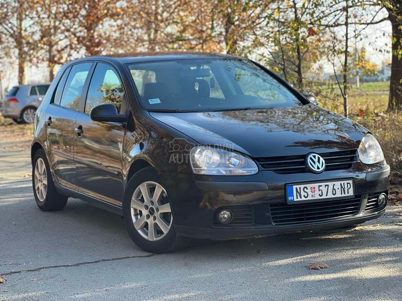 Volkswagen Golf 5 1.6fsi
