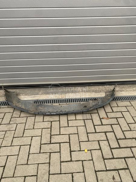 Spojler prednjeg branika