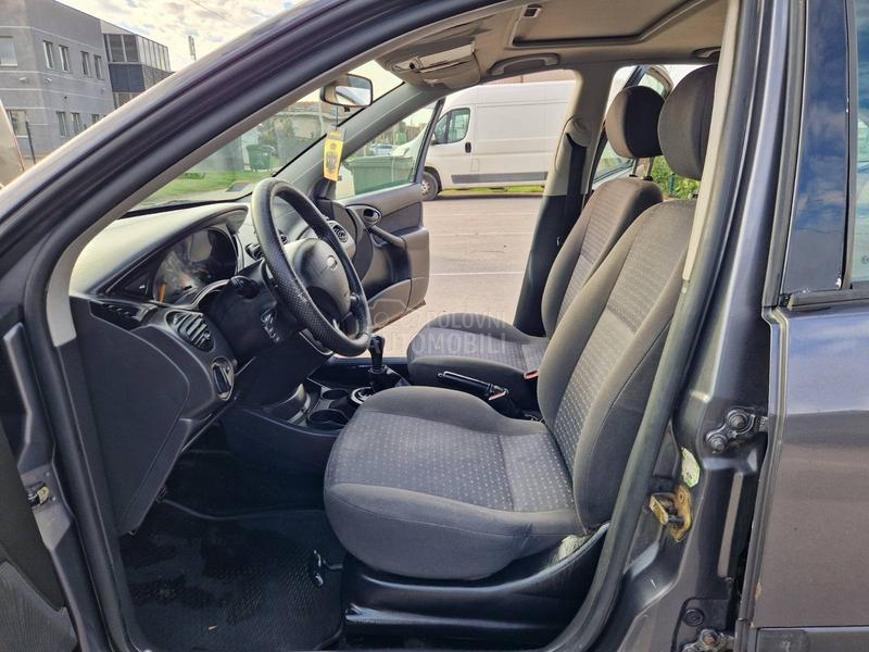 Ford Focus 1.8i