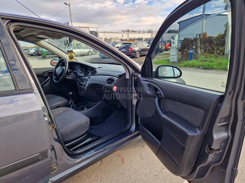 Ford Focus 1.8i