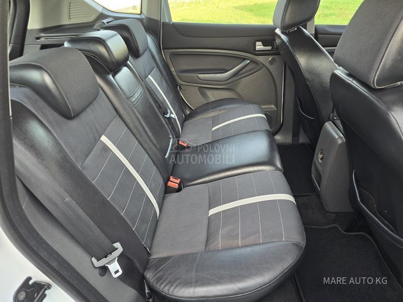 Ford Kuga 2.0TDCI/TITANIUM/NAV