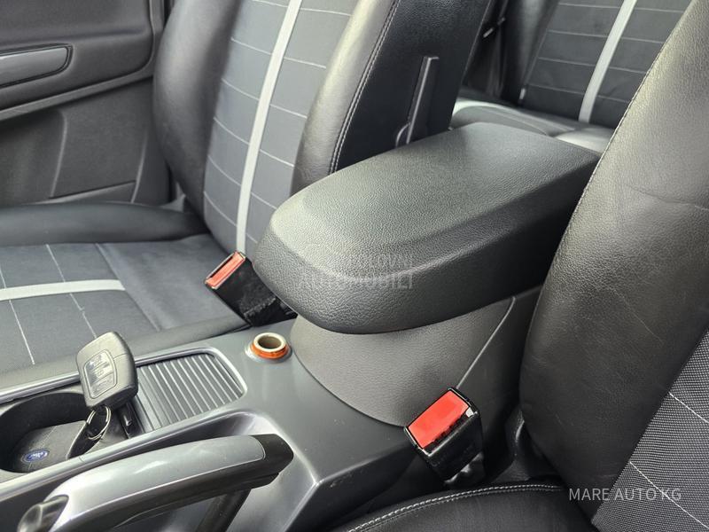 Ford Kuga 2.0TDCI/TITANIUM/NAV