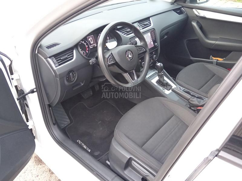 Škoda Octavia DSG FABRIKA