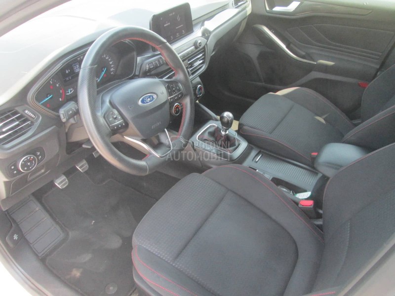 Ford Focus 1.0 EcoBoost ST-Line