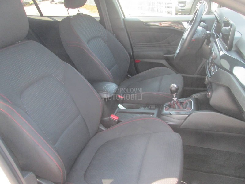 Ford Focus 1.0 EcoBoost ST-Line