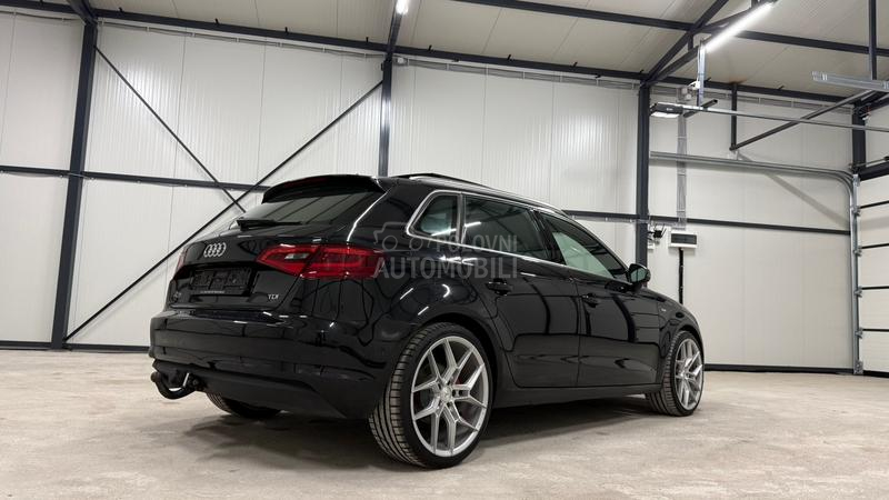 Audi A3 2.0tdi SLINE panoACC