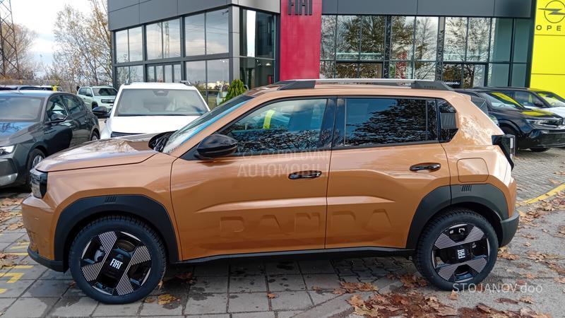 Fiat Grande Panda LA PRIMA HYBRID