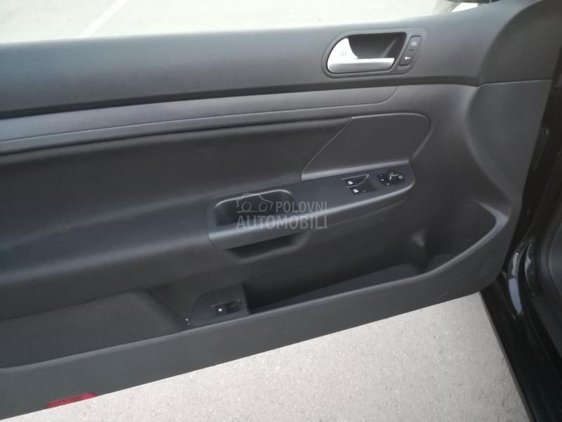 Volkswagen Golf 5 1.6/8ven/iz DE/T.O.P