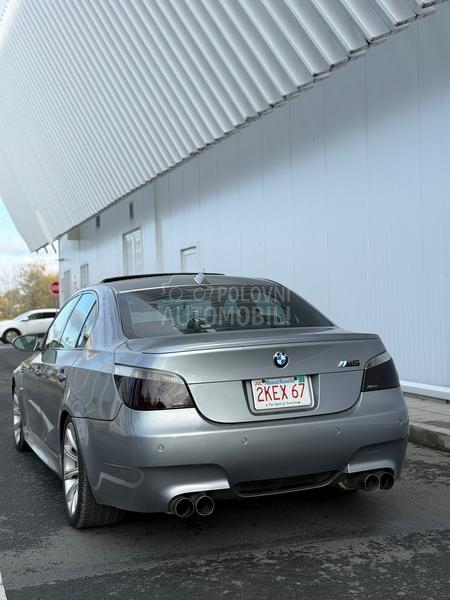 BMW M5 