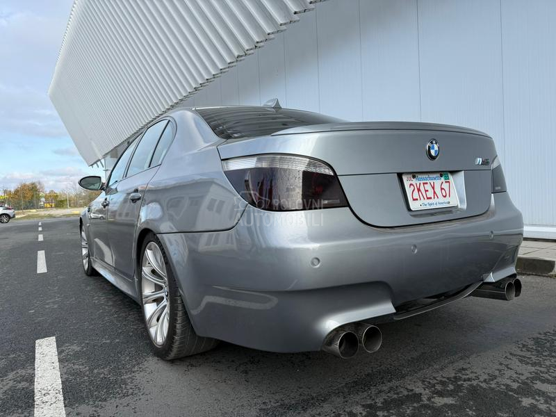 BMW M5 