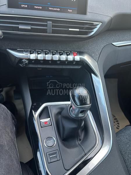 Peugeot 3008 N O V V