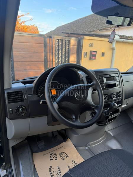 Mercedes Benz Sprinter 114